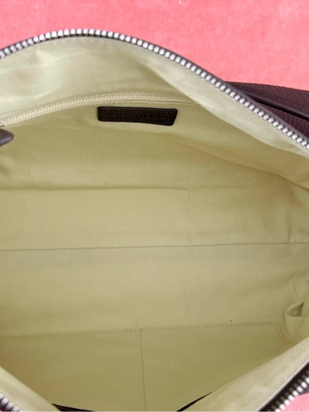 The Horse Brown Pebbled Leather Shoulder Bag - Picture 4 of 5